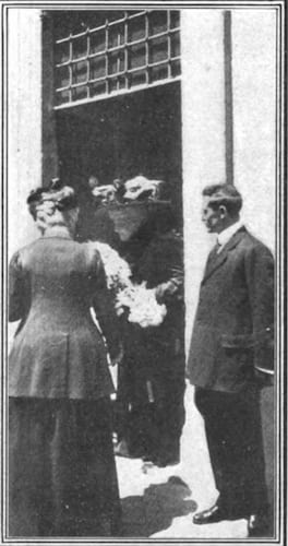 Queen Margharita visiting a Montessori School